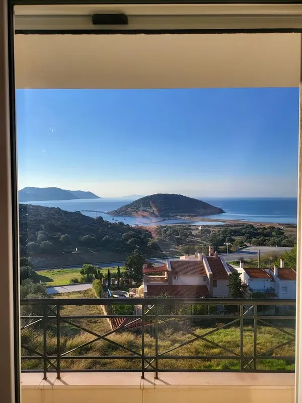 Sea View 550 m² Villa with Five Bedrooms for Sale in Anavyssos, Attica — photo 4