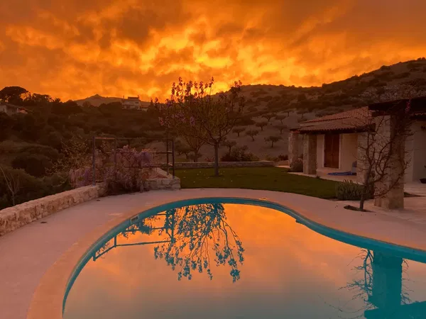 400 m² Four-Bedroom Villa for Sale in Anavyssos, Attica — photo 4