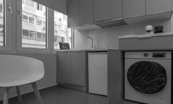 28 m² One-Bedroom Renovated Apartment for Sale in Center Athens, Athens Center — photo 4