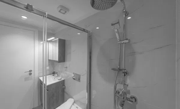 28 m² One-Bedroom Renovated Apartment for Sale in Center Athens, Athens Center — photo 3