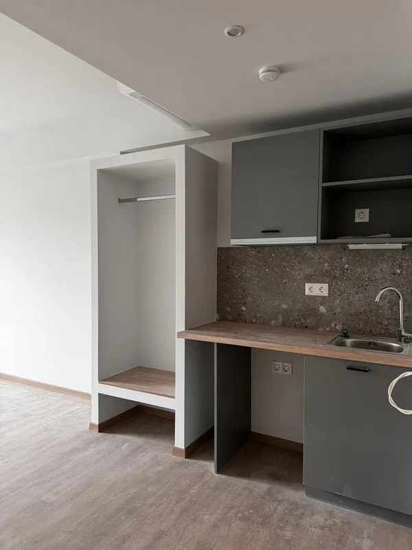 One-Bedroom Apartment for Sale in Neo Faliro, Piraeus — photo 3