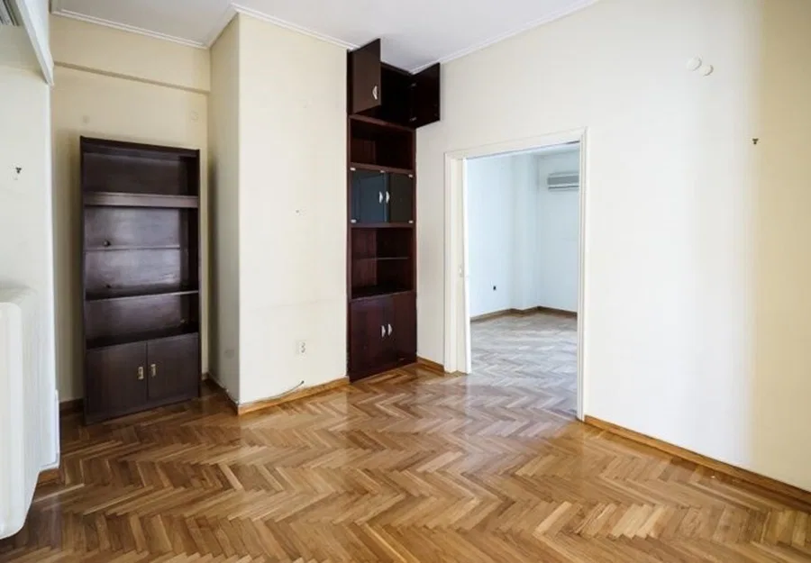 55 m² One-Bedroom Apartment for Sale in Attikis Square Athens, Athens Center
