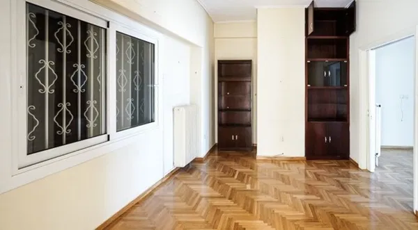 55 m² One-Bedroom Apartment for Sale in Attikis Square Athens, Athens Center — photo 3