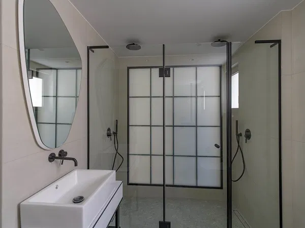 86 m² Two-Bedroom Apartment for Sale in Kypseli, Athens Center — photo 2