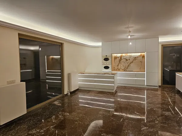 Renovated 125 m² Apartment with Three Bedrooms for Sale in Agia Paraskevi Athens, Athens Northern suburbs — photo 3