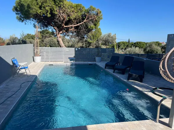 Five-Bedroom Renovated Villa for Sale in Nea Makri, Athens Eastern Suburbs — photo 2