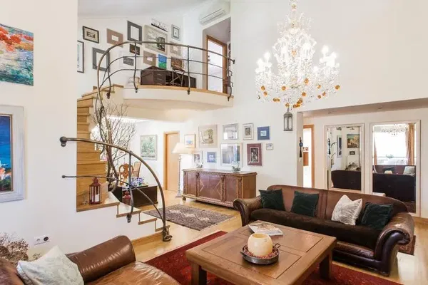 Sea View Three-Bedroom Apartment for Sale in Vari - Varkiza, Athens Southern suburbs — photo 2