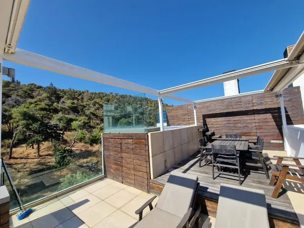 200 m² Renovated Two-Bedroom Apartment for Rent in Kolonaki - Lycabettus, Athens Center — photo 4