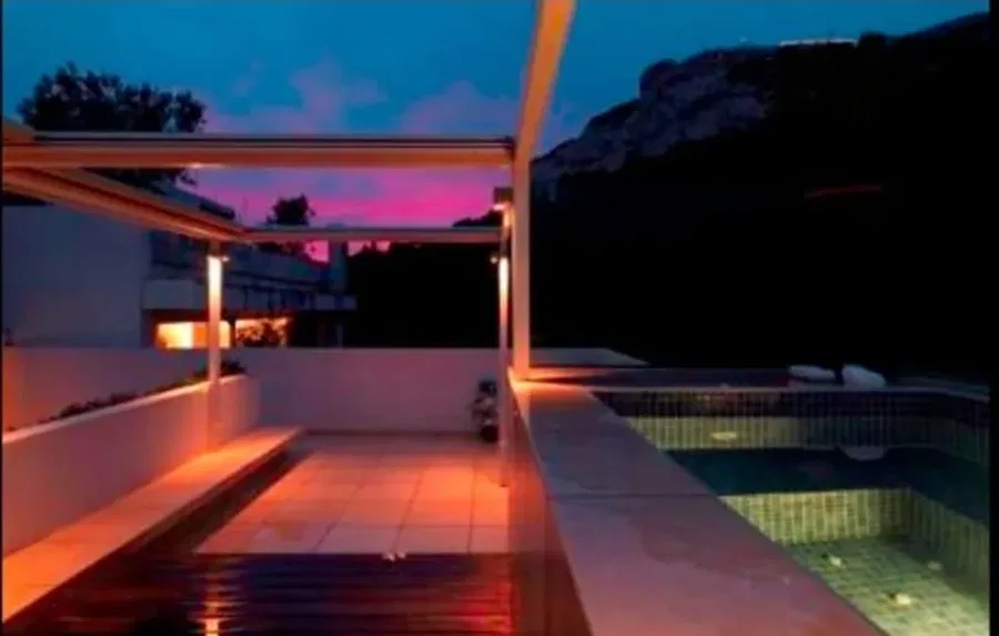 200 m² Renovated Two-Bedroom Apartment for Rent in Kolonaki - Lycabettus, Athens Center