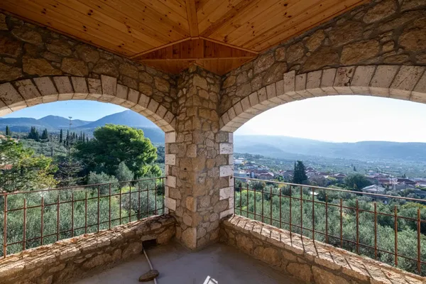 Sea-View Three-Bedroom Villa for Sale in Mani, Messinia — photo 3