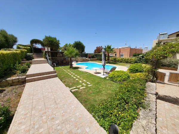 200 m² Apartment with Four Bedrooms for Sale in Agios Onoufrios, Akrotiri — photo 2