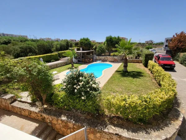 200 m² Apartment with Four Bedrooms for Sale in Agios Onoufrios, Akrotiri