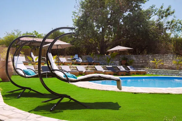 Sea-View 230 m² Apartment with Five Bedrooms for Sale in Sfakaki, Rethymnon — photo 2