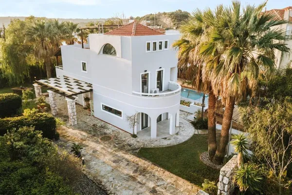 280 m² Five-Bedroom Villa for Sale in Rhodes, Dodecanese Islands — photo 2