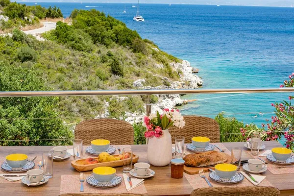 Renovated Four-Bedroom Villa for Sale in Paxoi Corfu, Corfu — photo 2