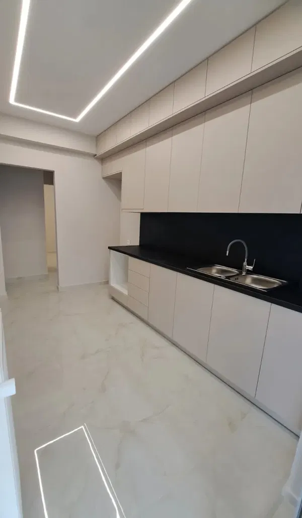 81 m² Two-Bedroom Renovated Apartment for Sale in Kallithea, Athens Southern suburbs — photo 5