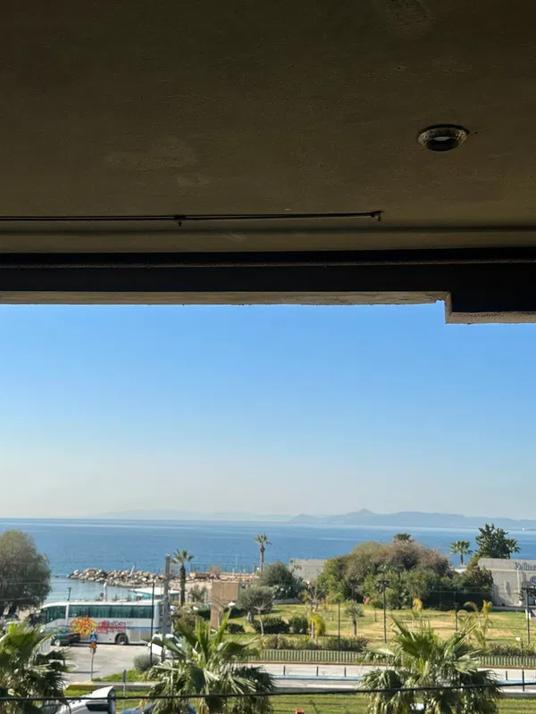 Three-Bedroom Sea-View Apartment for Sale in Alimos, Athens Southern suburbs — photo 2