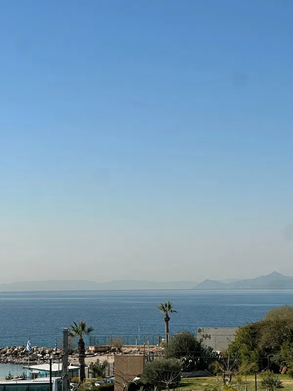 Three-Bedroom Sea-View Apartment for Sale in Alimos, Athens Southern suburbs — photo 3
