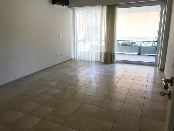67 m² Two-Bedroom Apartment for Sale in Vari - Varkiza, Athens Southern suburbs — photo 2