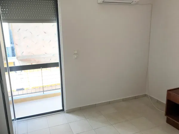 67 m² Two-Bedroom Apartment for Sale in Vari - Varkiza, Athens Southern suburbs — photo 3