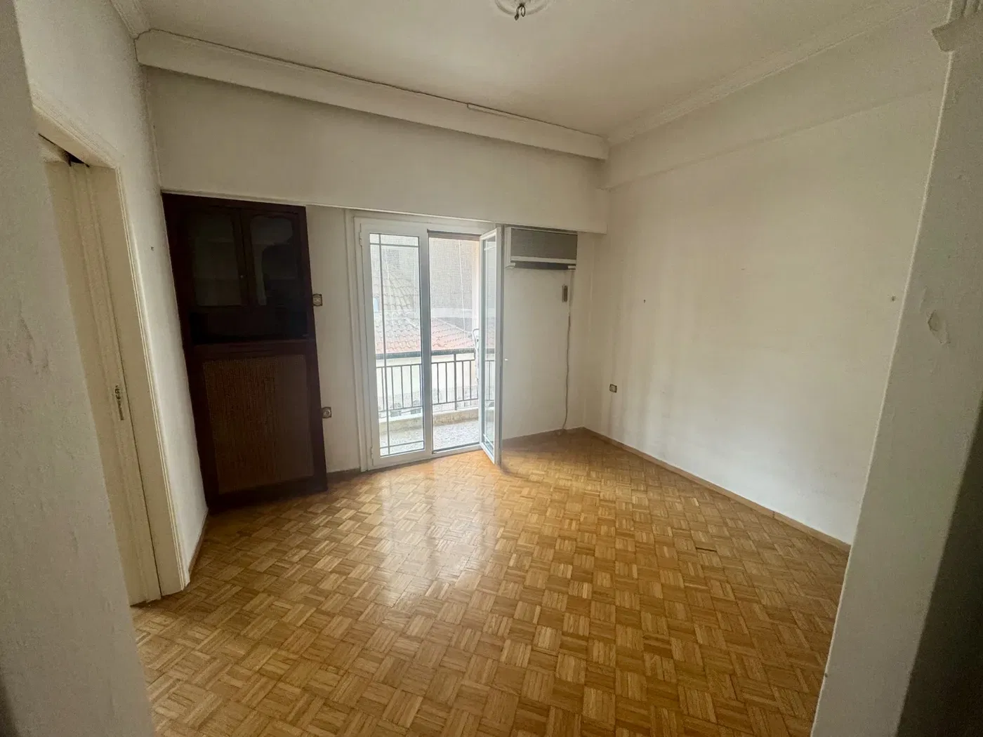 63 m² One-Bedroom Apartment for Sale in Pangrati, Athens Center