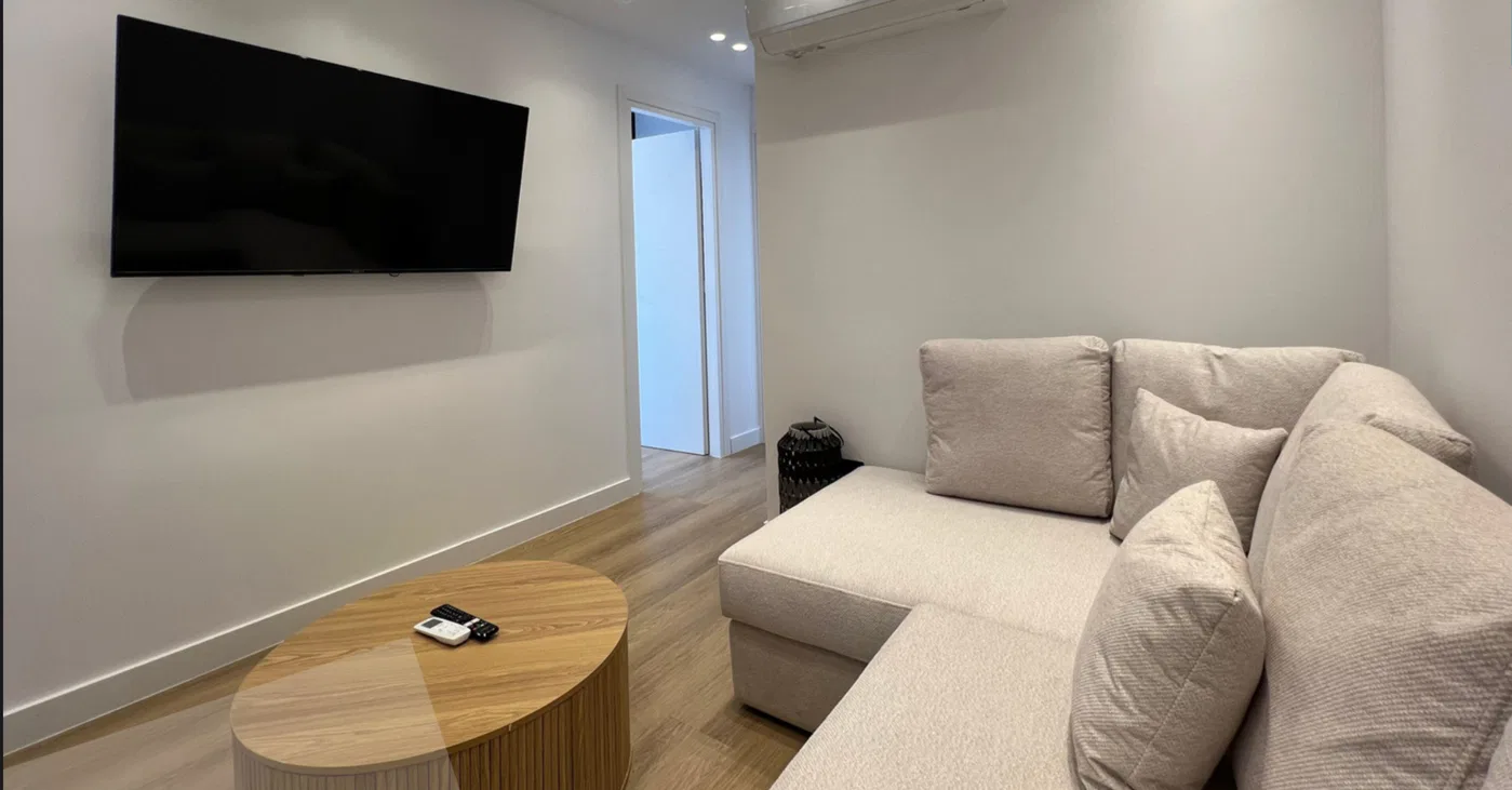Renovated 33 m² Apartment with One Bedrooms for Sale in Kolonos - Kolokinthous, Athens Center