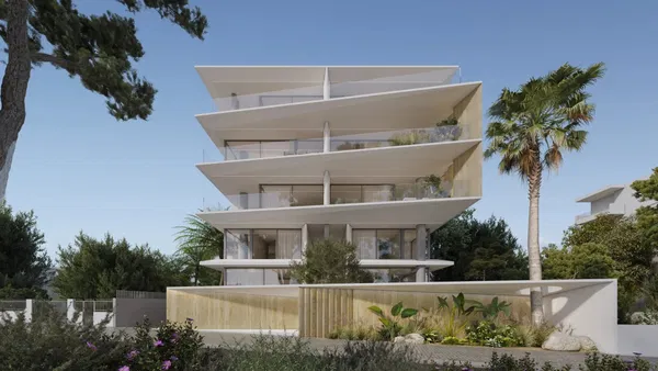 163 m² Three-Bedroom Apartment for Sale in Voula, Athens Southern suburbs