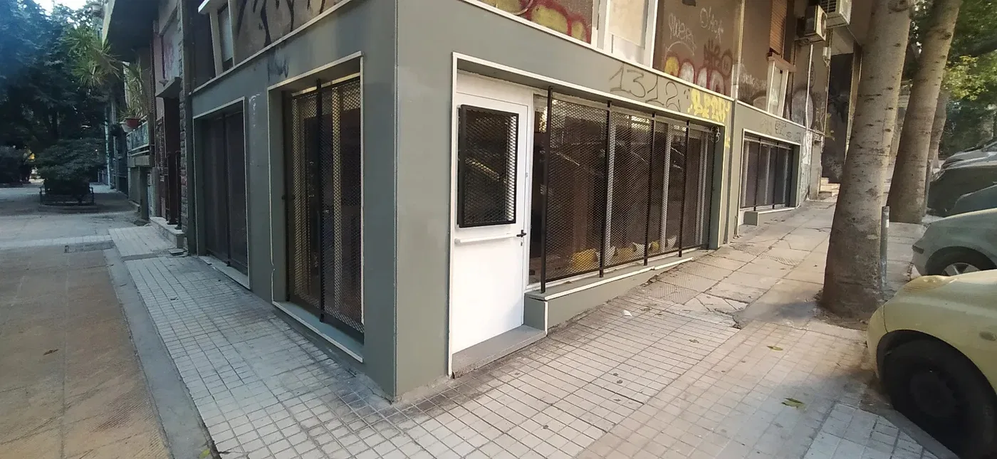 71 m² Commercial Space for Sale in Exarchia - Neapoli, Athens Center