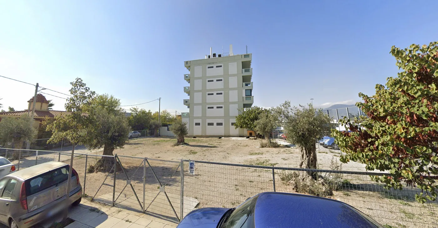 400 m² Plot of Land for Sale in Metamorfosi, Athens Western Suburbs