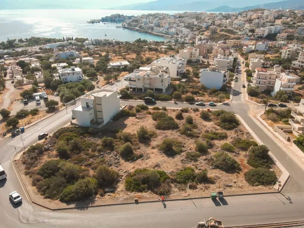 Sea-View 3,905 m² Plot for Sale in Agios Nikolaos, Lasithi — photo 2