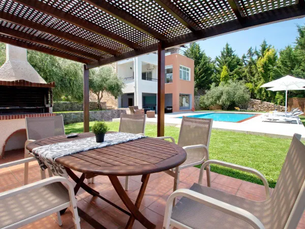 Sea-View Three-Bedroom Villa for Sale in Filippos, Apokoronas — photo 3