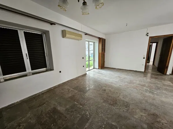77 m² Two-Bedroom Apartment for Sale in Koum Kapi, Chania — photo 3