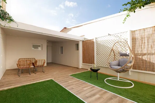 One-Bedroom Renovated Apartment for Rent in Nea Chora, Chania
