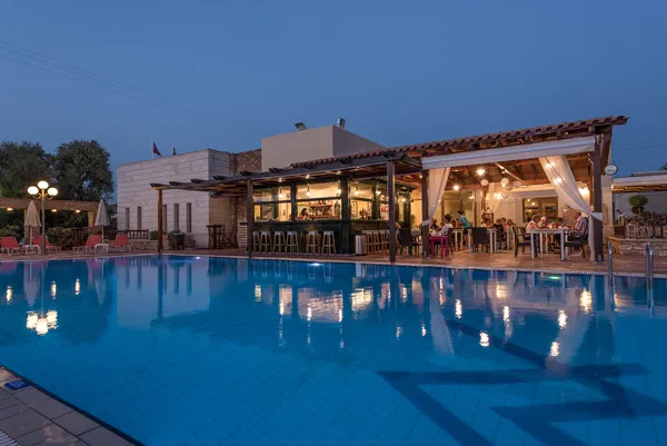 Sea View Hotel for Sale in Gerani, Platanias — photo 4