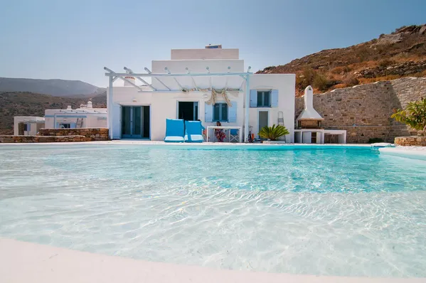 Two-Bedroom Sea View Villa for Sale in Paros, Cyclades — photo 3