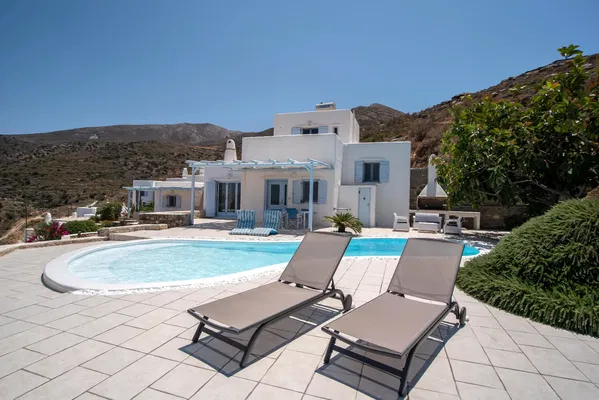 Two-Bedroom Sea View Villa for Sale in Paros, Cyclades — photo 4