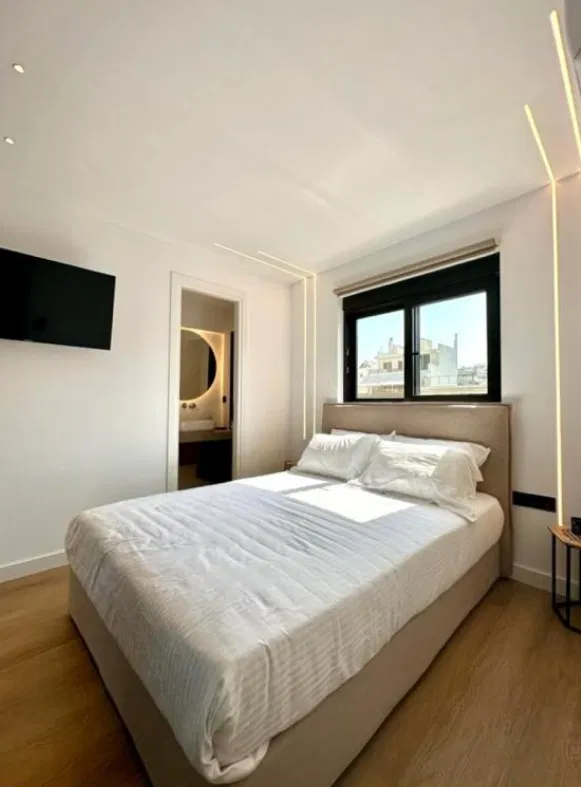 Renovated Three-Bedroom Apartment for Sale in Moschato, Athens Southern suburbs — photo 3