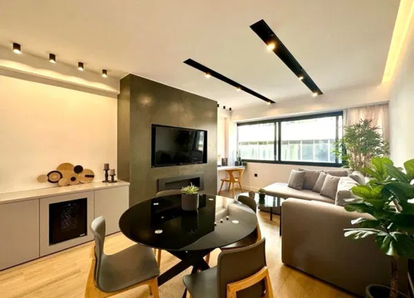 Renovated Three-Bedroom Apartment for Sale in Moschato, Athens Southern suburbs — photo 2