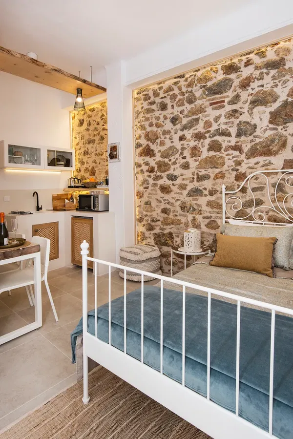 54 m² Two-Bedroom Apartment for Sale in Keramikos, Athens Center