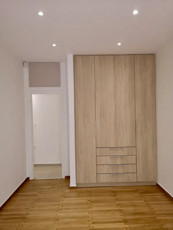 Renovated 53 m² Apartment with One Bedrooms for Sale in Liosia, Athens Western Suburbs — photo 3