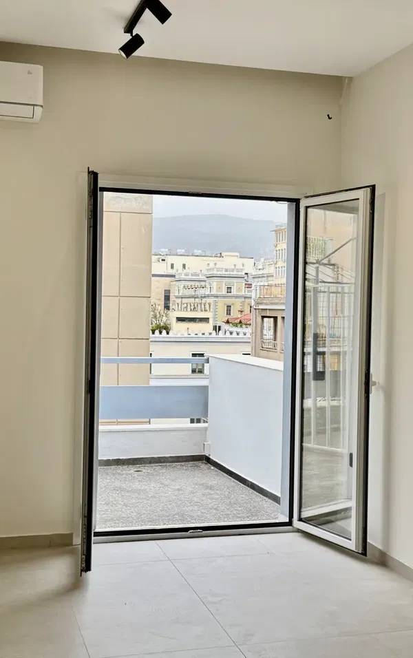 Renovated One-Bedroom Apartment for Sale in Omonoia, Athens Center — photo 3