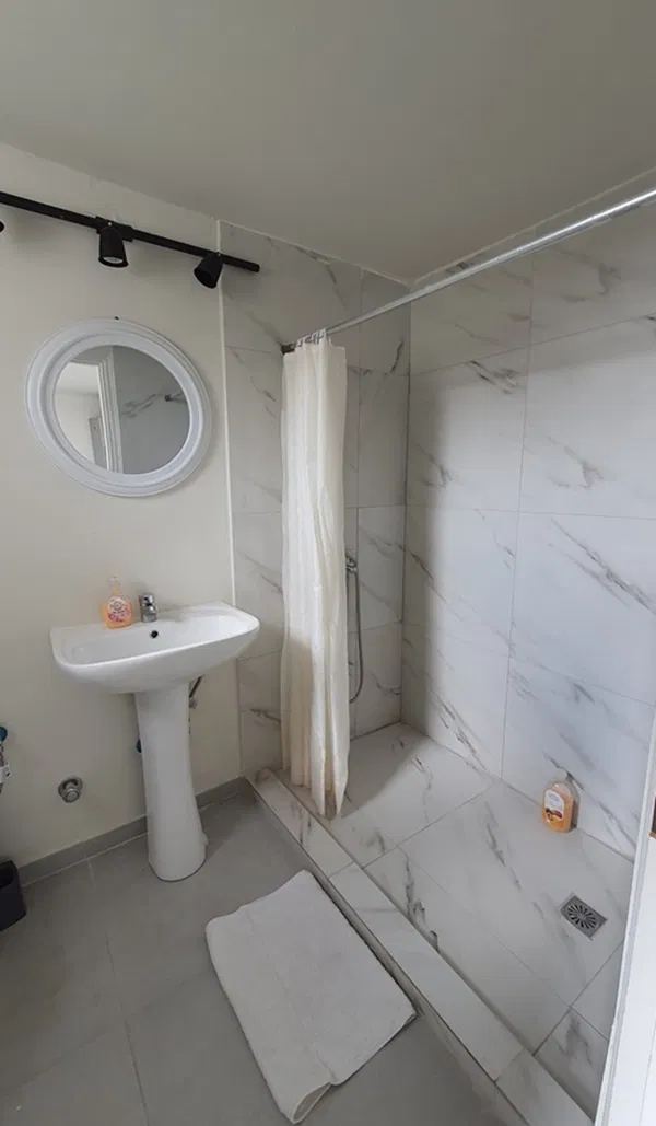 20 m² One-Bedroom Renovated Apartment for Sale in Gyzi - Pedion Areos, Athens Center — photo 3