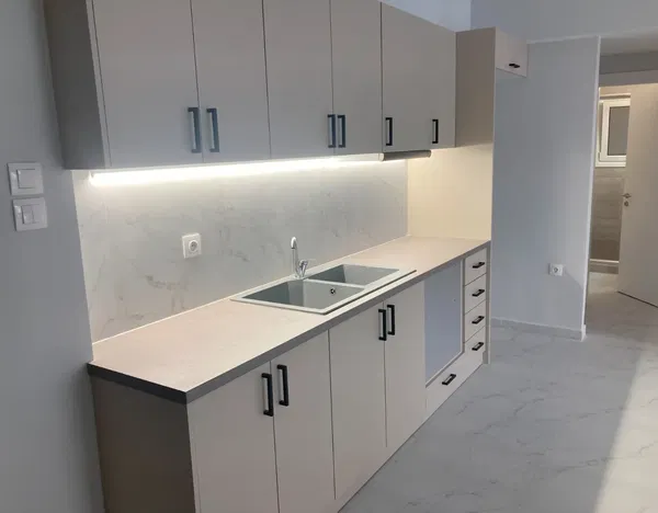 Renovated 71 m² Apartment with Two Bedrooms for Sale in Piraeus, Piraeus Suburbs — photo 5