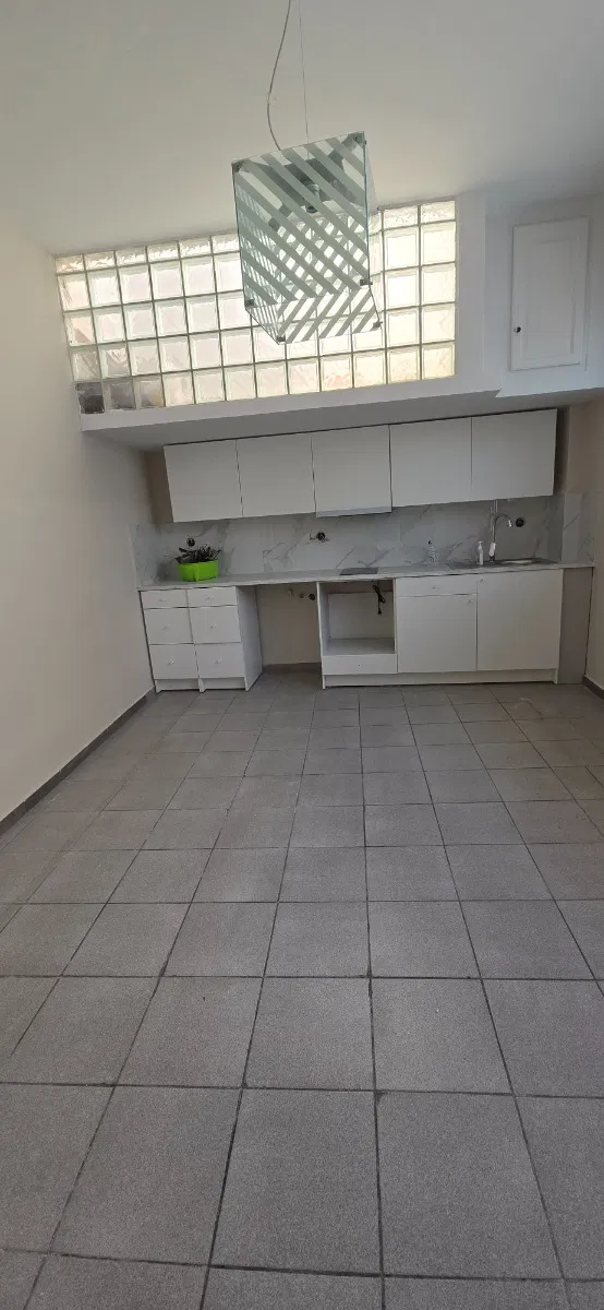 Renovated 49 m² Apartment with One Bedrooms for Sale in Piraeus, Piraeus Suburbs — photo 5