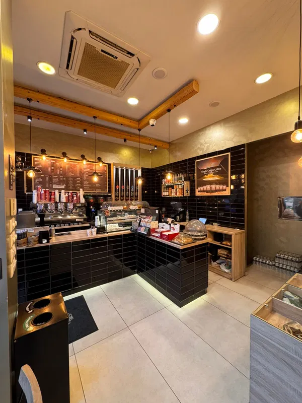 60 m² Business for Sale in Chalandri, Athens Northern suburbs