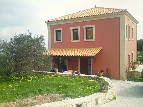 Three-Bedroom Villa for Sale in Archanes, Archanes-Asterousia — photo 2