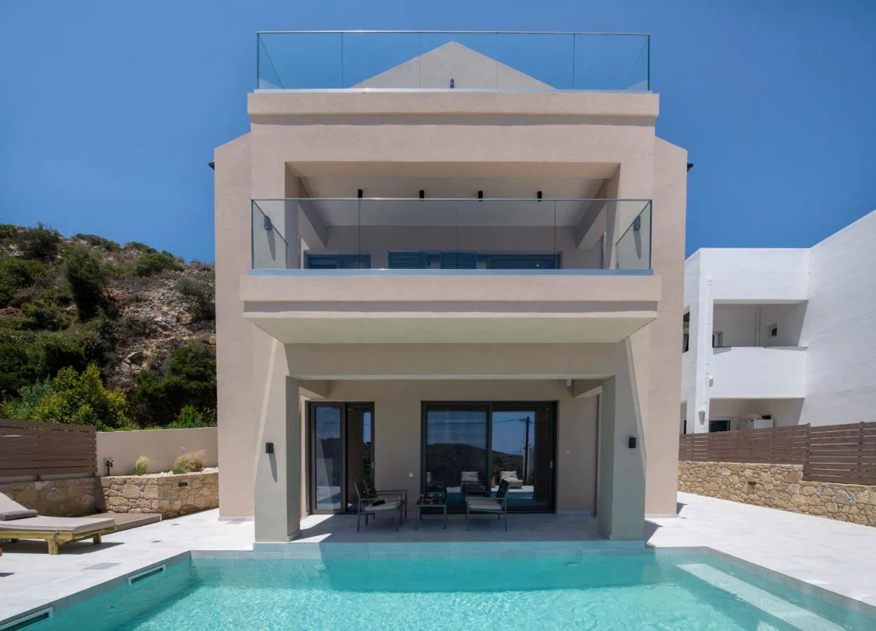 Sea View 160 m² Villa with Four Bedrooms for Sale in Kolymbari, Platanias