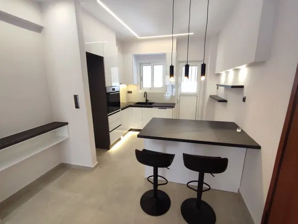 75 m² Renovated Two-Bedroom Apartment for Sale in Glyfada, Athens Southern suburbs — photo 3