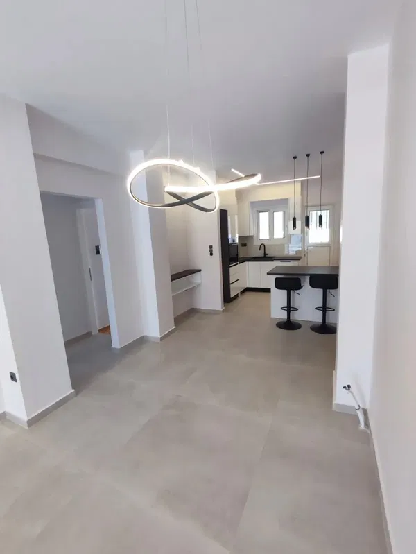 75 m² Renovated Two-Bedroom Apartment for Sale in Glyfada, Athens Southern suburbs — photo 2
