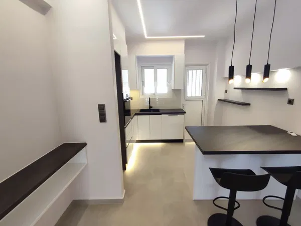 75 m² Renovated Two-Bedroom Apartment for Sale in Glyfada, Athens Southern suburbs — photo 4